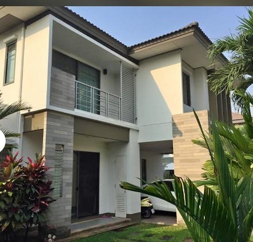 ขายบ้านเดี่ยว 2 ชั้น หมู่บ้านฮาบิเทีย 2 ถนนปัญญาอินทรา ใกล้ซาฟารีเว...