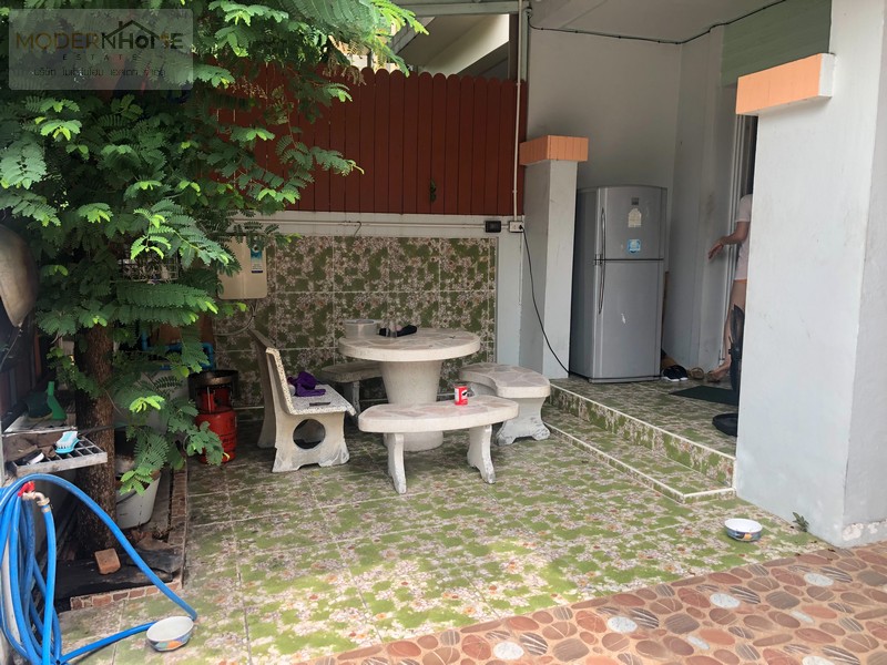 ขายทาวน์เฮ้าส์ 2ชั้น หมู่บ้านพูนสินธานี 3 ลาดกระบัง เนื้อที่ 21 ...